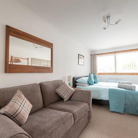 No. Three Bed & Breakfast Stornoway  Dış mekan fotoğraf